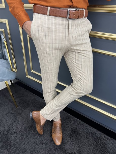 Ekose Desenli Süper Slim Kumaş Pantolon ürünü JEANS CLOTHING kategorisinde sizleri bekliyor.