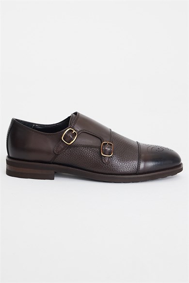 Double Buckle Detail Floater Leather Casual Shoes ürünü CASUAL kategorisinde sizleri bekliyor.