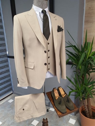 Slim Fit Lycra Vest Suit ürünü SUIT kategorisinde sizleri bekliyor.