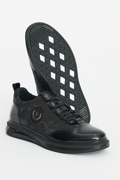 Eva Sole Opening Leather Detail Sports Shoes ürünü SNEAKER kategorisinde sizleri bekliyor.