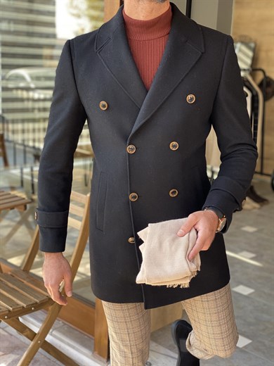 Double Breasted Mona Collar Wool Coat ürünü OUTERWEAR kategorisinde sizleri bekliyor.