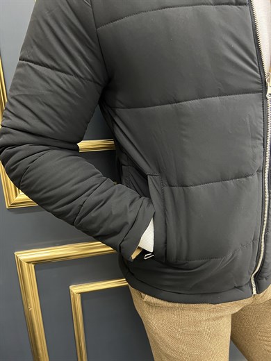 Special Design Filled Double-Sided Coat ürünü OUTERWEAR kategorisinde sizleri bekliyor.