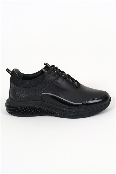 Special Design Genuine Leather Sports Shoes ürünü SNEAKER kategorisinde sizleri bekliyor.