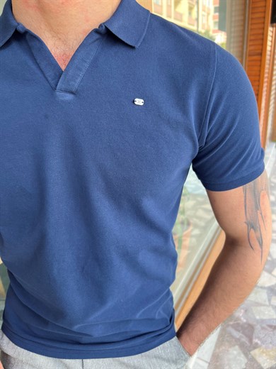 Rahat Yaka Slim Fit T-Shirt ürünü ÜST GİYİM kategorisinde sizleri bekliyor.
