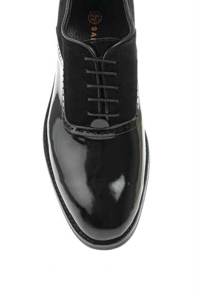 Süet Detaylı Rugan Classic Ayakkabı ürünü NEW SEASON kategorisinde sizleri bekliyor.