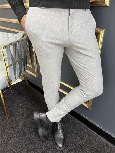 Süper Slim Fit Kumaş Pantolon ürünü KUMAŞ PANTOLON kategorisinde sizleri bekliyor.