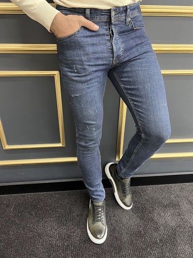 Grinding Detail Slim Fit Jeans ürünü JEANS CLOTHING kategorisinde sizleri bekliyor.