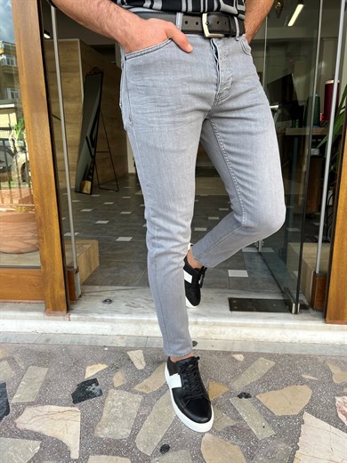 Grinding Slim Fit Jeans ürünü JEANS CLOTHING kategorisinde sizleri bekliyor.